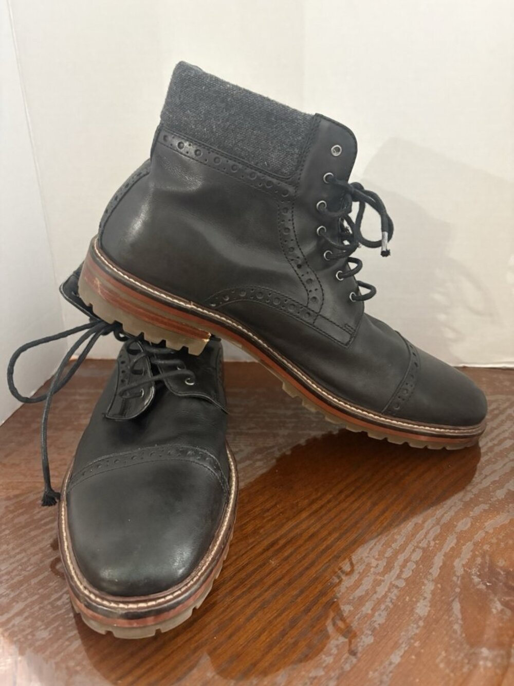 Johnson & Murphy 1850 Leather Ankle Boots Men 11 Brogue Cap Toe Lug Sole Tweed